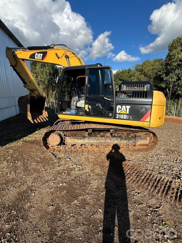 Foto 1 - Escavadeira CATERPILLAR CAT 318D2L ano 2018